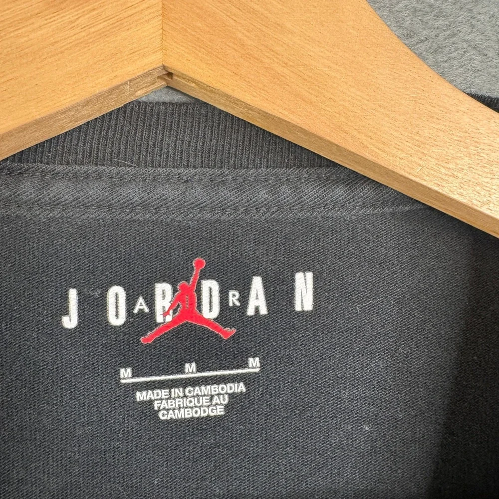 Jordan Mens Flight Long Sleeve Graphic T-Shirt Black Red Size M 100% Cotton